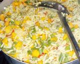 A picture of step 4 of Fried rice wit couslow.