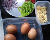 A picture of step 2 of Egg Pan Pizza#worldwideeggs.