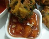 A picture of step 5 of Crispy Palak Aloo Piaz Pakora😋💚💛.