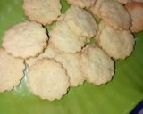 Foto langkah ke 7 dari resep Homemade Biscuit (Biskuit ala rumahan).