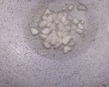 A picture of step 1 of Chat Pati Chapati (wraps).