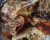 Foto del paso 5 de la receta: Pollo al horno con ajo y 🍋 limón y orégano