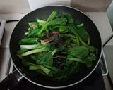 Hình bước làm 2 của món Cải thìa xào nấm đông cô