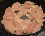 Foto del paso 1 de la receta: Pollo con espárragos