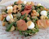 Foto del paso 7 de la receta: Ensalada de pasta con salmón ahumado