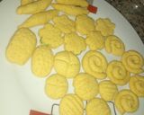 A picture of step 2 of Custard cookies.
