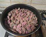 Foto del paso 3 de la receta: Hígado de cerdo con tomate