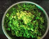 A picture of step 2 of Spinach Chickpea Flour Chamchamiya.