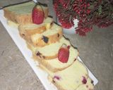 A picture of step 7 of Strawberry tea time cake.