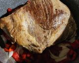 Foto del paso 3 de la receta: Bifecitos de Roast beef a la criolla - A la olla. Se desarman!
