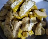 Foto langkah ke 2 dari resep Tahu Jamur Masak ala Bistik.