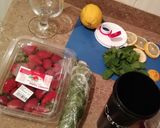 A picture of step 1 of Strawberry Lemonade.