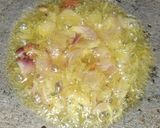 Foto langkah ke 4 dari resep Sambal Goreng Kentang Kornet Nyemek Mpasi 1+.
