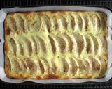 A picture of step 5 of Apple & Sour Cream Cake.