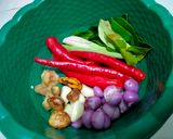 Foto langkah ke 2 dari resep Soto Mie Bogor.