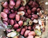 A picture of step 5 of Kolhapuri thecha(green chilli kolhapuri thecha).