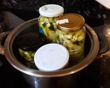 Foto del paso 2 de la receta Calabacines en conserva con ajo y perejil
