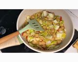 Foto langkah ke 7 dari resep Tumis mini baso campur.