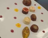Foto del paso 6 de la receta: Bombones de chocolate rellenos de chapulín