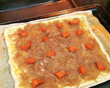 Foto del paso 7 de la receta: Coca de Cebolla confitada con Sobrasada