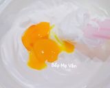 Hình bước làm 2 của món Bánh bông lan cupcake kem tươi