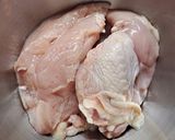 รูปขั้นตอนการทำที่ 1 ของ อกไก่ต้มซีอิ้ว