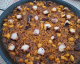 Foto del paso 7 de la receta: Paella de pulpo y gambones