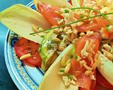 Foto del paso 9 de la receta: Ensalada de endivias, con salmón ahumado, aguacate y tomate