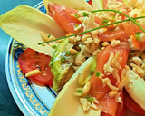 Foto del paso 9 de la receta: Ensalada de endivias, con salmón ahumado, aguacate y tomate