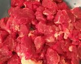 Foto langkah ke 1 dari resep Asem asem daging.
