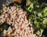 Foto del paso 4 de la receta: Sopa de alubias y brócoli