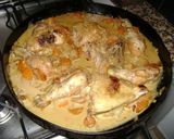 Foto del paso 4 de la receta: Pollo con vino blanco a la crema en disco de arado