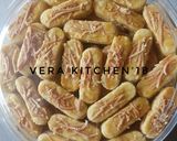 Foto langkah ke 5 dari resep Kastengel keju lumer.
