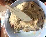 Foto langkah ke 2 dari resep No Knead Cinnamon Cranberry Raisin Almond Bread.