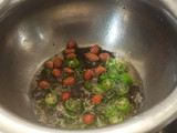 ઇન્દોરી પોહા (Indori Poha Recipe In Gujarati)