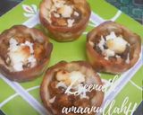 A picture of step 4 of Baked Chicken Pizza Cups.