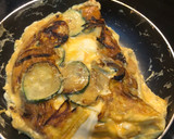 Foto del paso 5 de la receta: Tortilla cremosa de calabacín🥒
