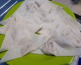 Foto langkah ke 4 dari resep Pangsit Udang Goreng.