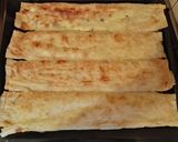 Túrós mazsolás rétes réteslapból recept fázis 9 fotója