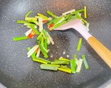 蔥爆金針菇炒肉的食譜步驟3照片