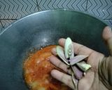 Foto langkah ke 2 dari resep Sambal terasi goreng.