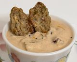 A picture of step 20 of Protein Power Chickpea Appes with Coconut Peanut Chutney (Kala chana breakfast).
