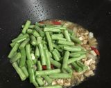 Foto langkah ke 3 dari resep Buncis Telur Asin.