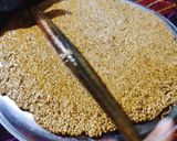 તલની ચીકી (Til Chikki Recipe In Gujarati) રેસીપી સ્ટેપ3ફોટો