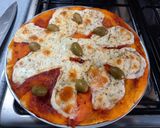 Foto del paso 7 de la receta: Pizza Margarita súper fácil