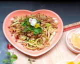 Hình bước làm 2 của món Bắp cải xào thịt