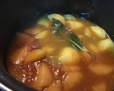 Foto del paso 4 de la receta: Guiso de butifarra, níscalos y patatas