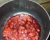 Foto langkah ke 2 dari resep *Korean fresh strawberry milk*.