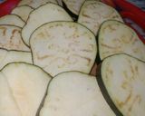 A picture of step 2 of Baingan Ke pakoray.