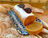 Foto del passaggio 5 della ricetta Rotolo di Pandoro con crema di Speculoos e Granella di Nocciole